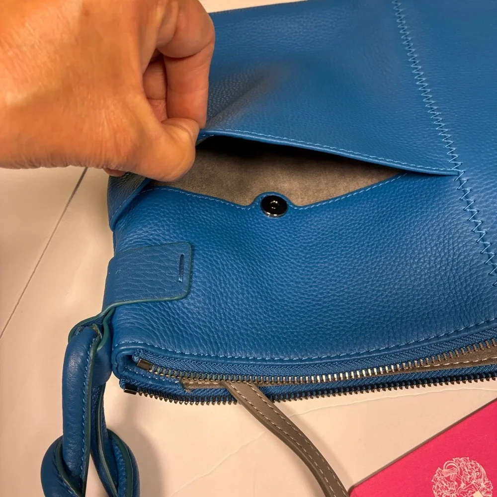 Vince Camuto Purse Blue Leather Handbag with dust bag Old‎ Money Quiet Luxury